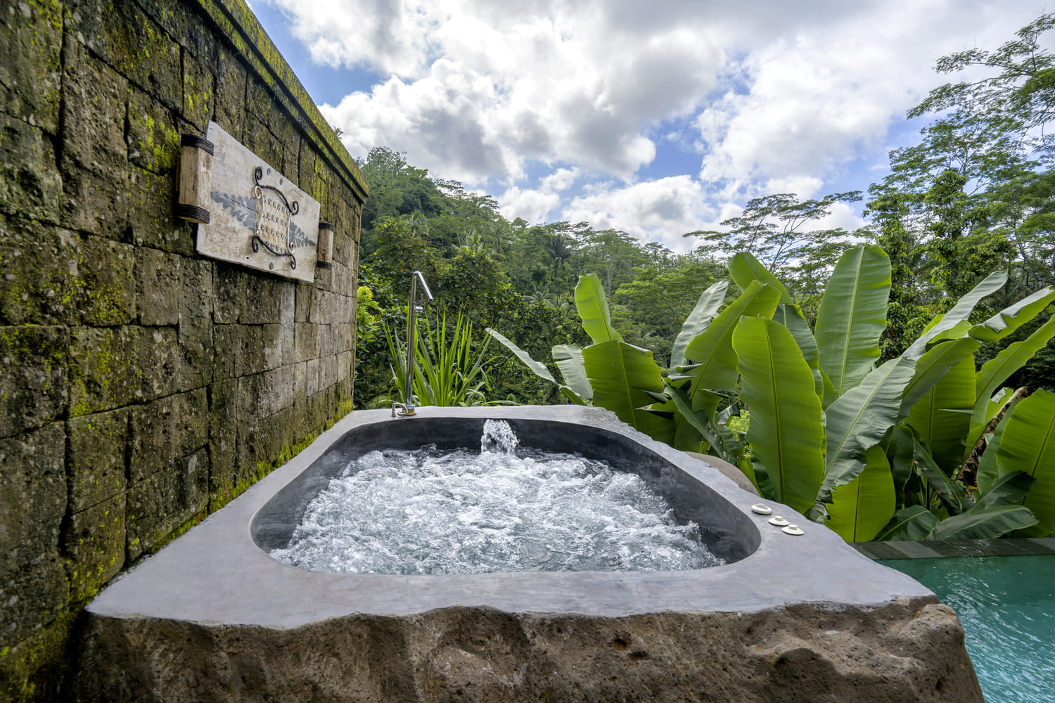Kayon Premier Pool Villas