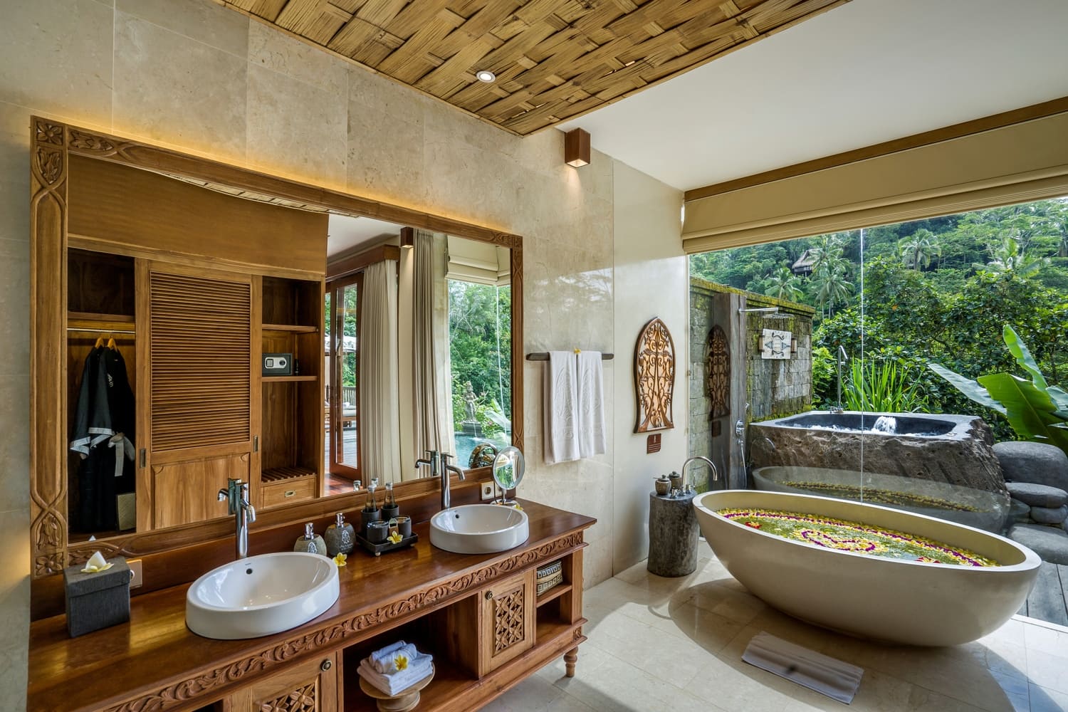 Kayon Premier Pool Villas